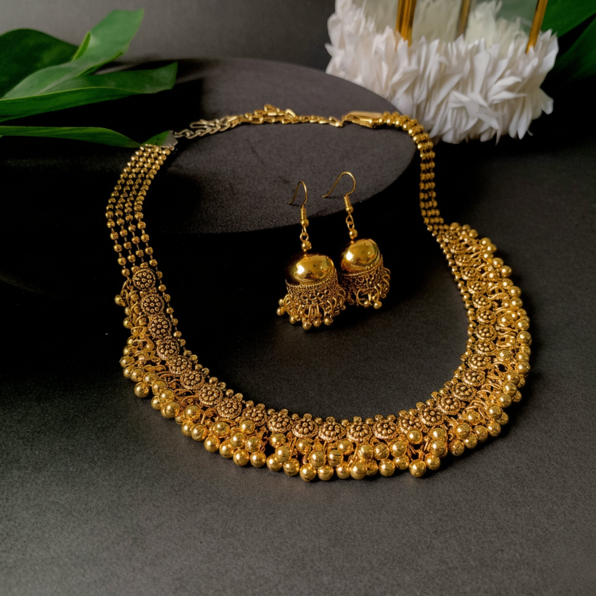 Praanvi Choker Set