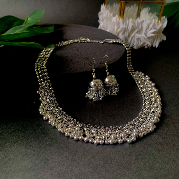 Praanvi Choker Set