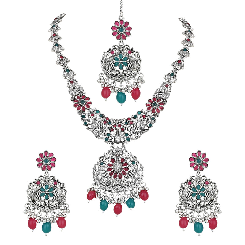 Hastee Necklace Set