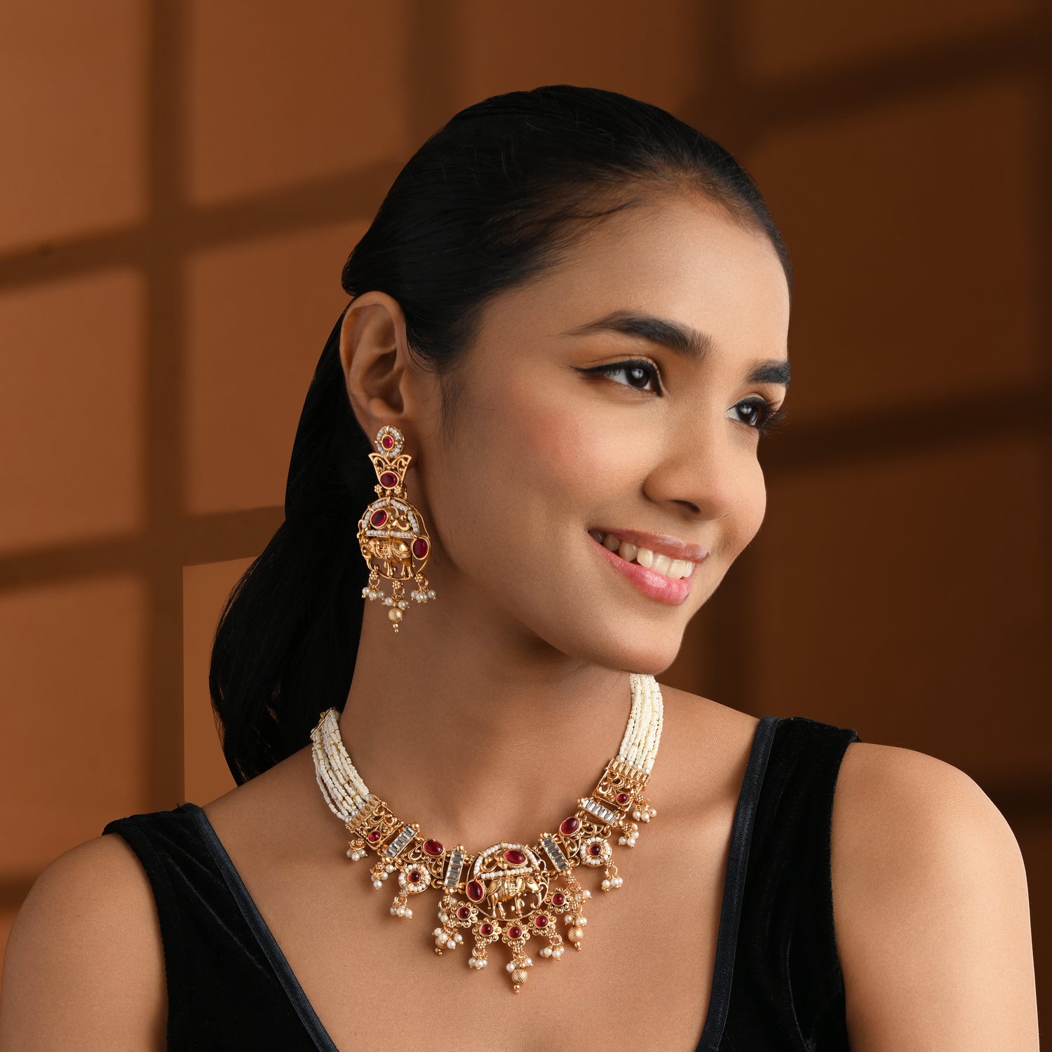 Evani - South Indian Pink Necklace Set