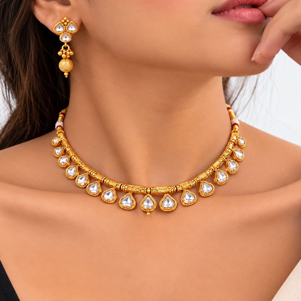 Nehal – White Kundan Necklace Set