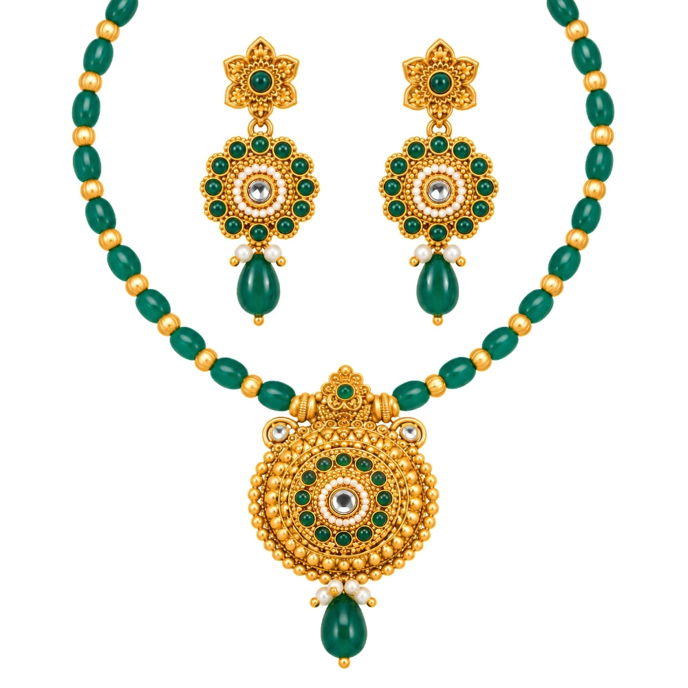 Aaranya – Green Beaded Pendant Necklace Set