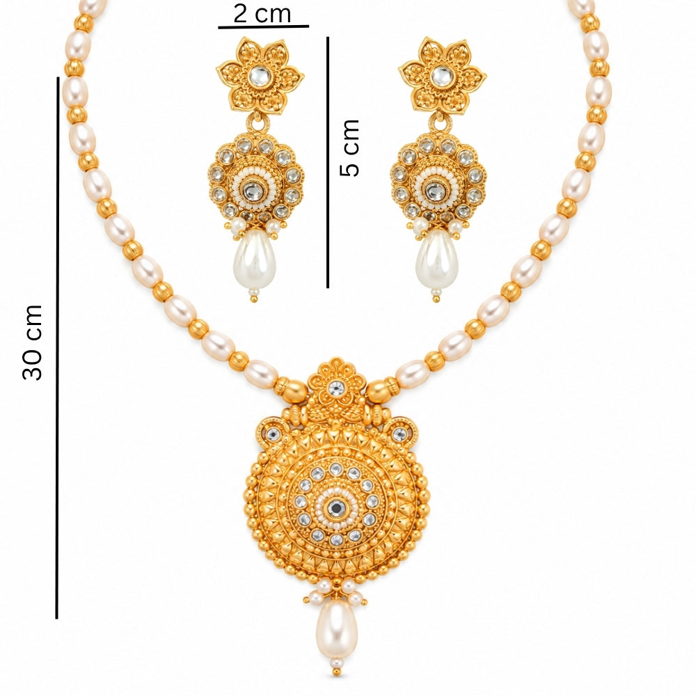 Aaranya – White Pearl Pendant Necklace Set