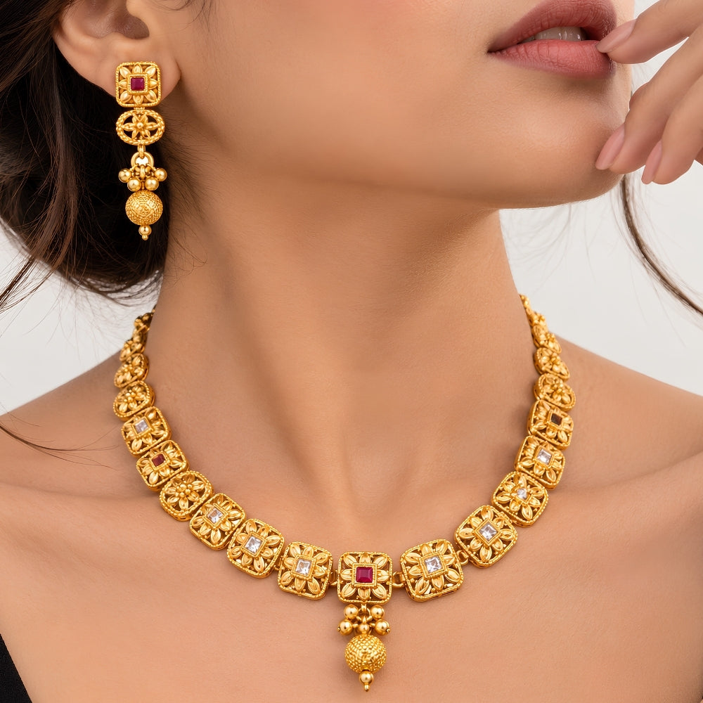 Jaslin – Floral Necklace Set