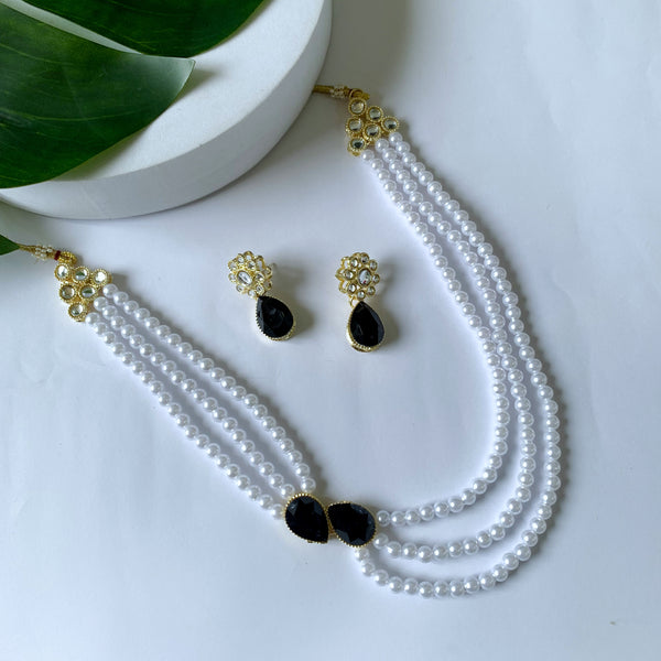 Taara Black Necklace Set