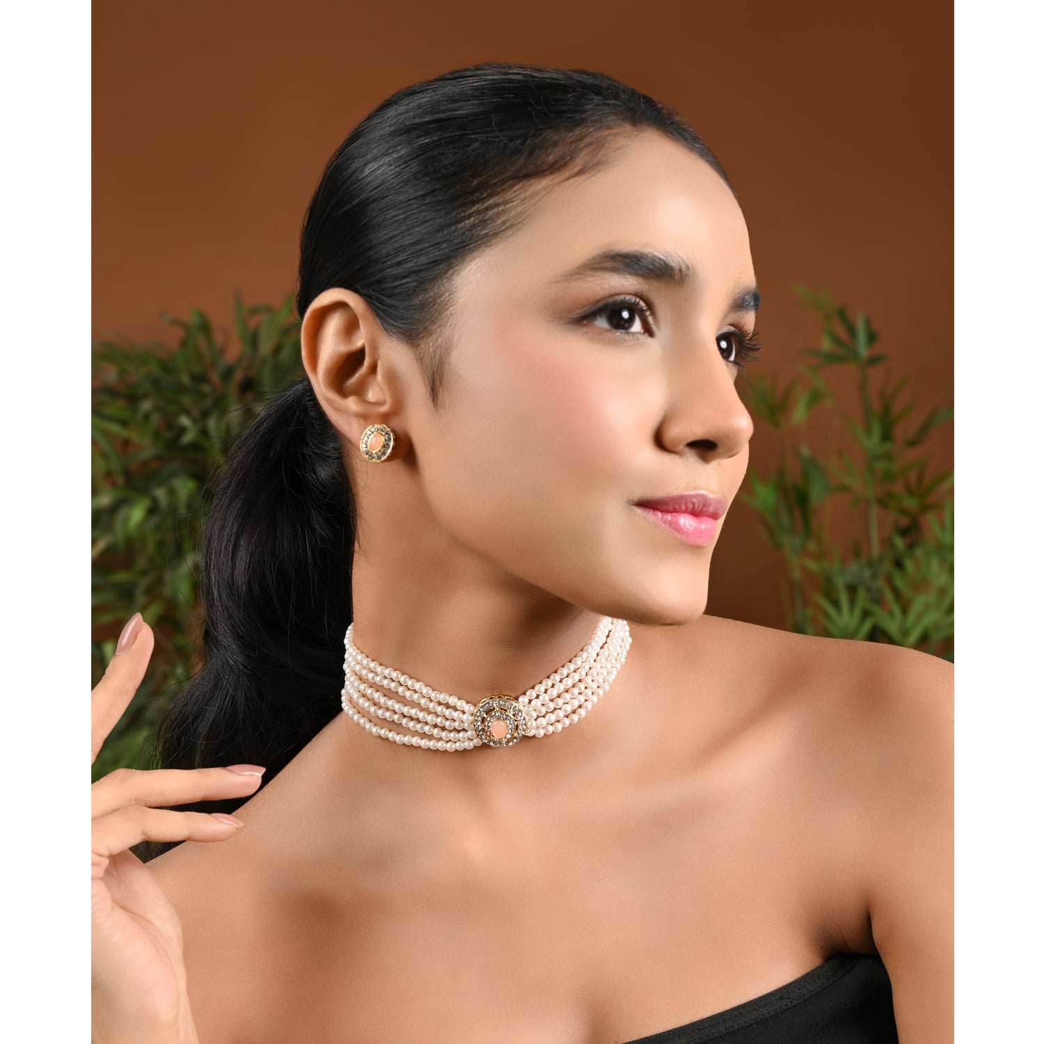Anaya Peach Choker Set
