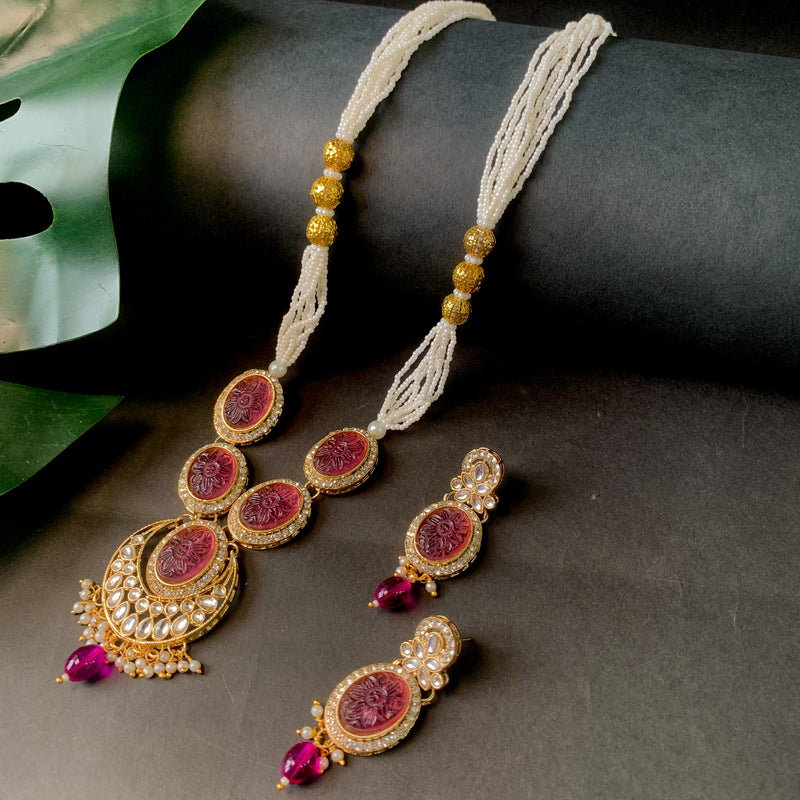 Nirvi Wine Choker Set