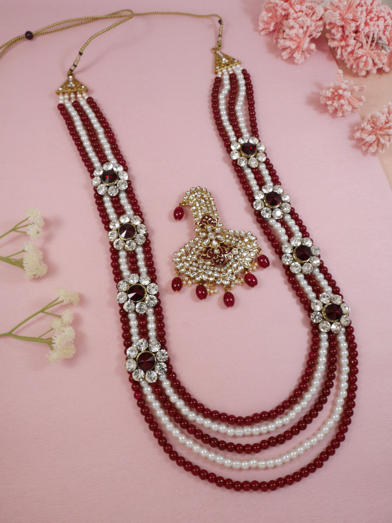 Classic Ethnic Necklace Set Featuring Kalangi