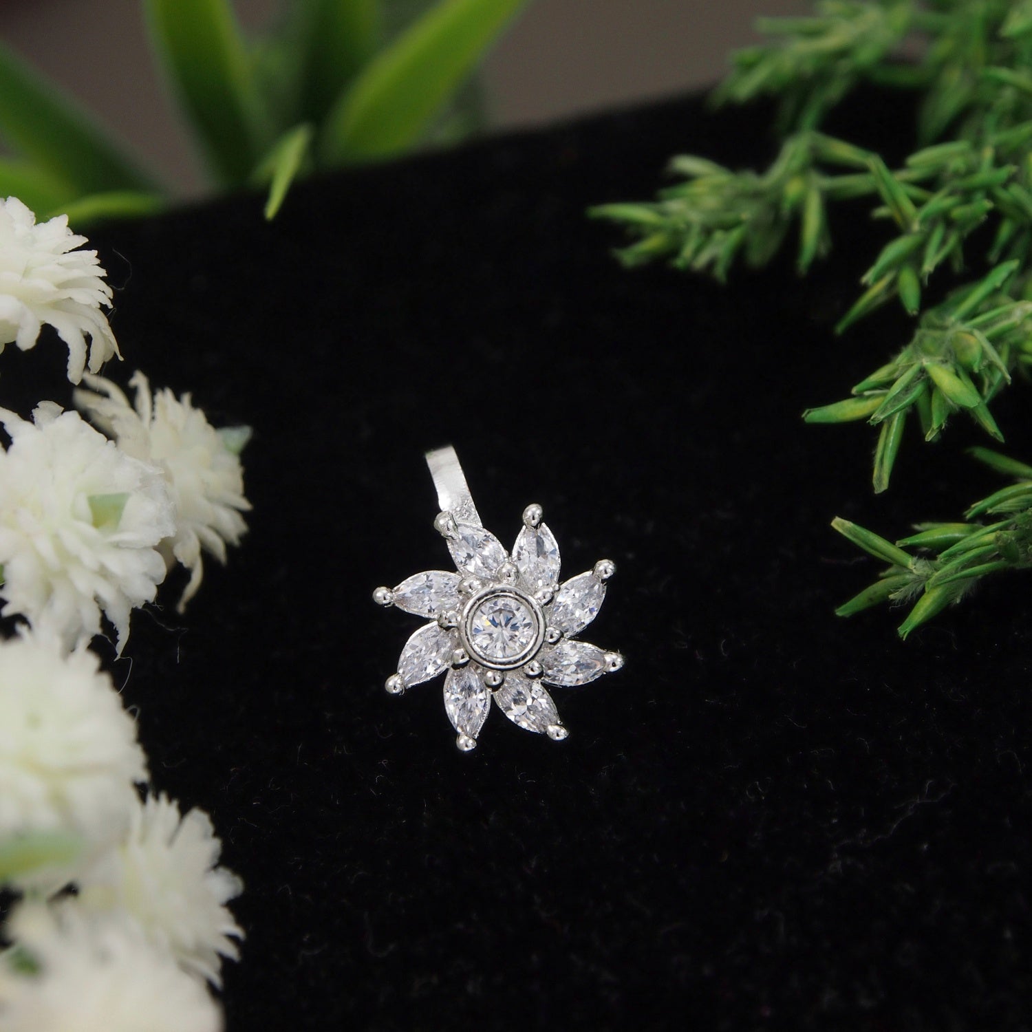Aavisha - Stylish American Diamond Floral Nose Pin