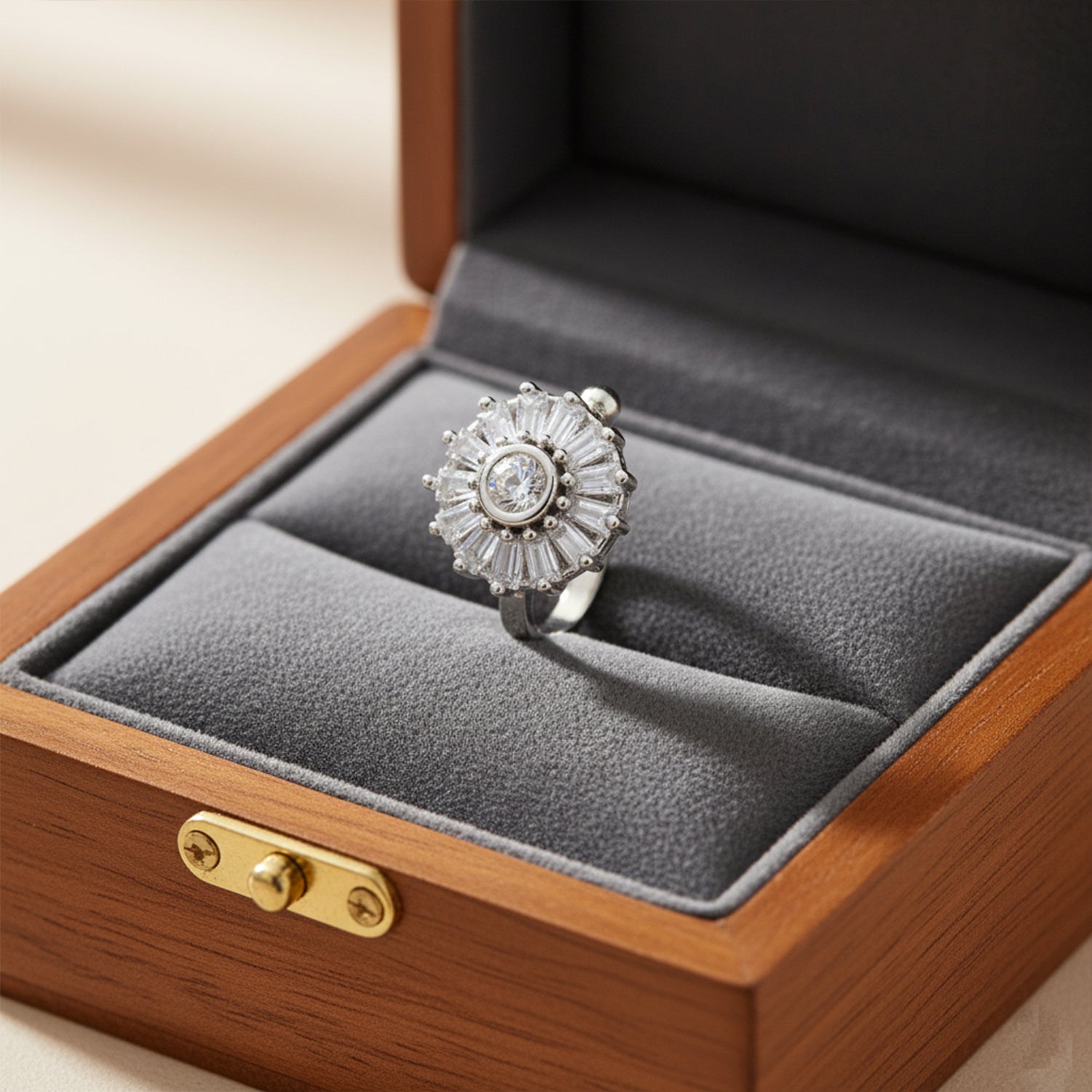 Lairya - Sunburst American Diamond Nose Pin