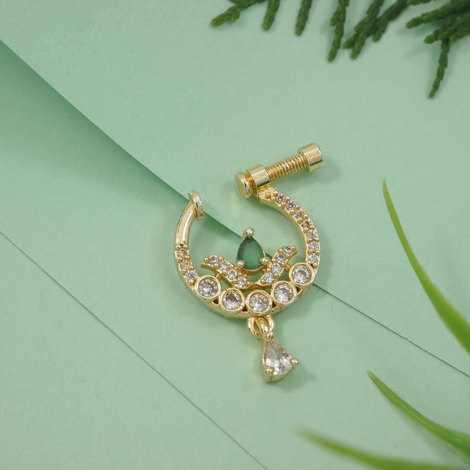 Ayira - Green Nose Ring