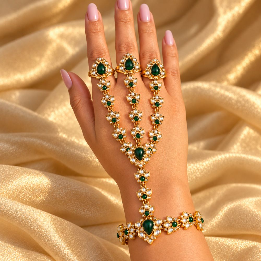 Shrestha-  Green Floral Three-Finger Hath Panja