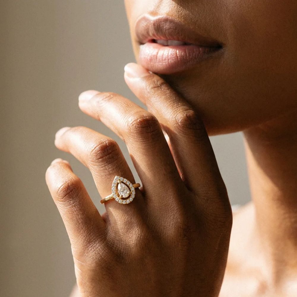 Zenya - White Teardrop Stone Cocktail Ring