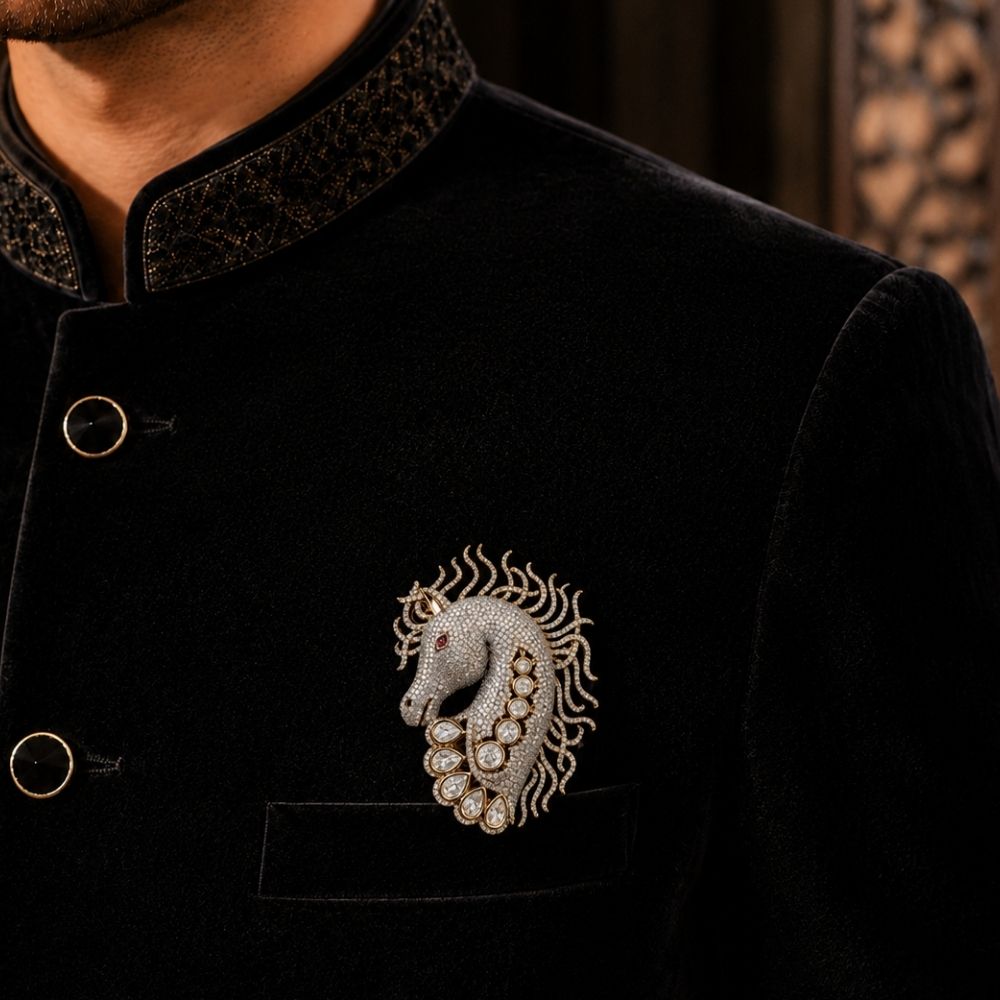 Rutveg- Luxury Horse Motif Brooch for Men