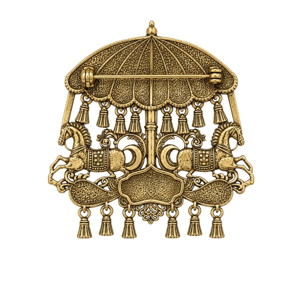 Parthiv- Gold tone Men's Royal Horse Carriage Brooch