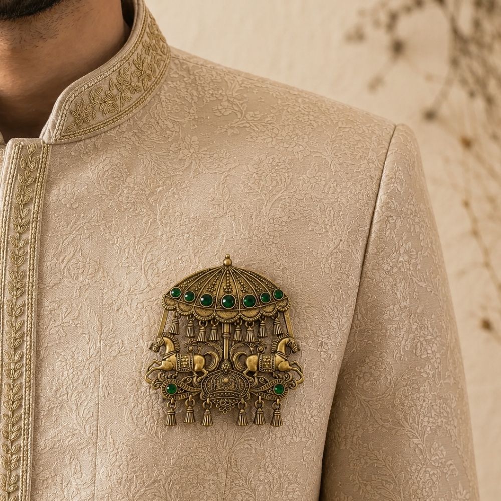 Parthiv- Green Men's Royal Horse Carriage Brooch