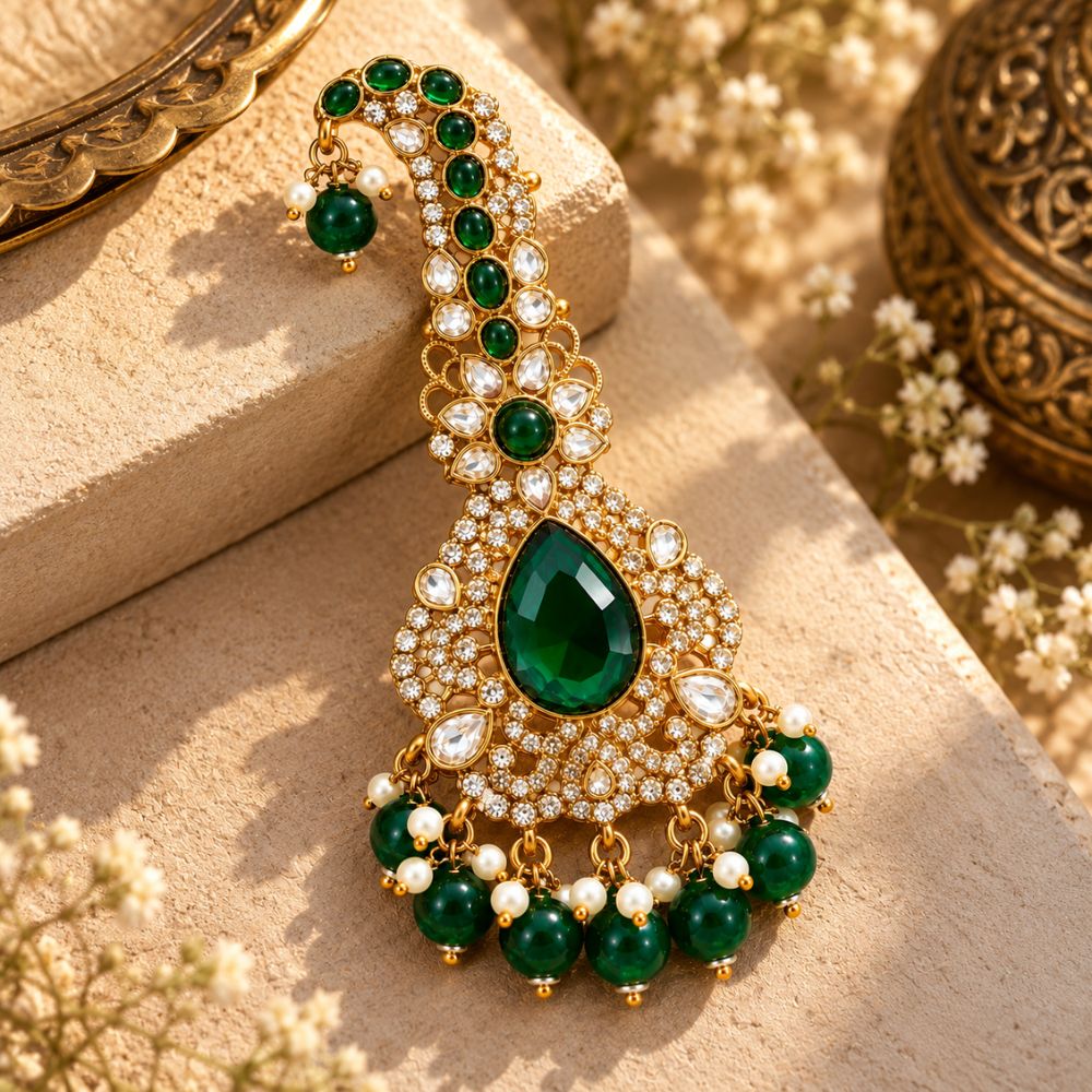 Vyomesh- Green Teardrop Kundan Kalangi