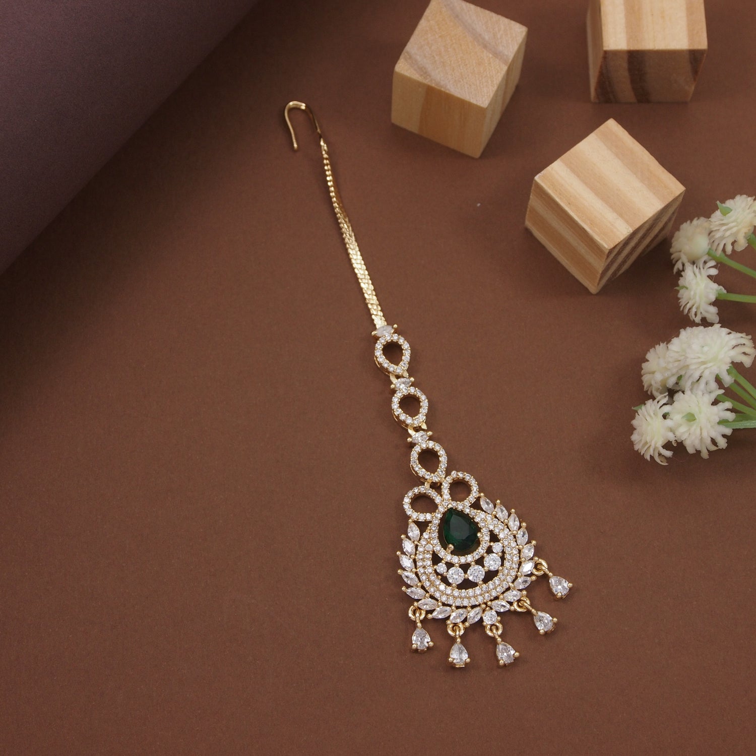 Aaryika - Traditional Kundan & CZ Maang Tikka