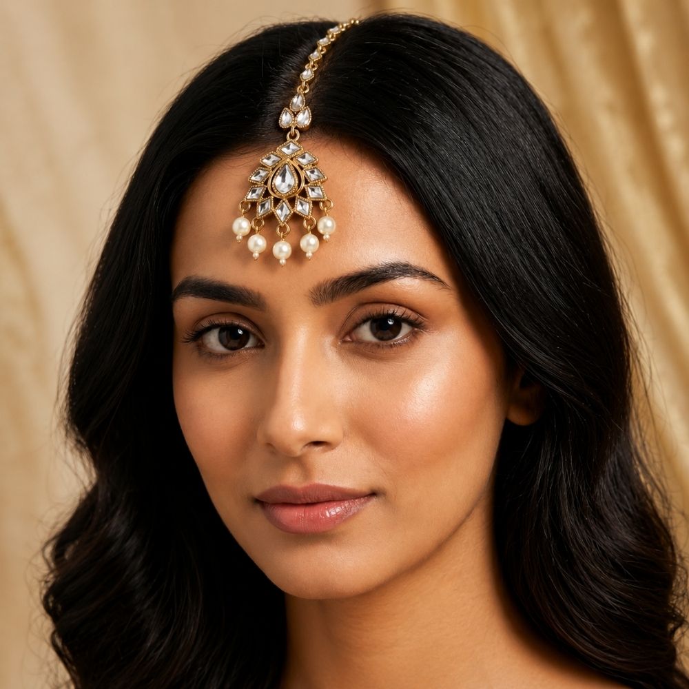 Aarnavi- Traditional Kundan Maang Tikka