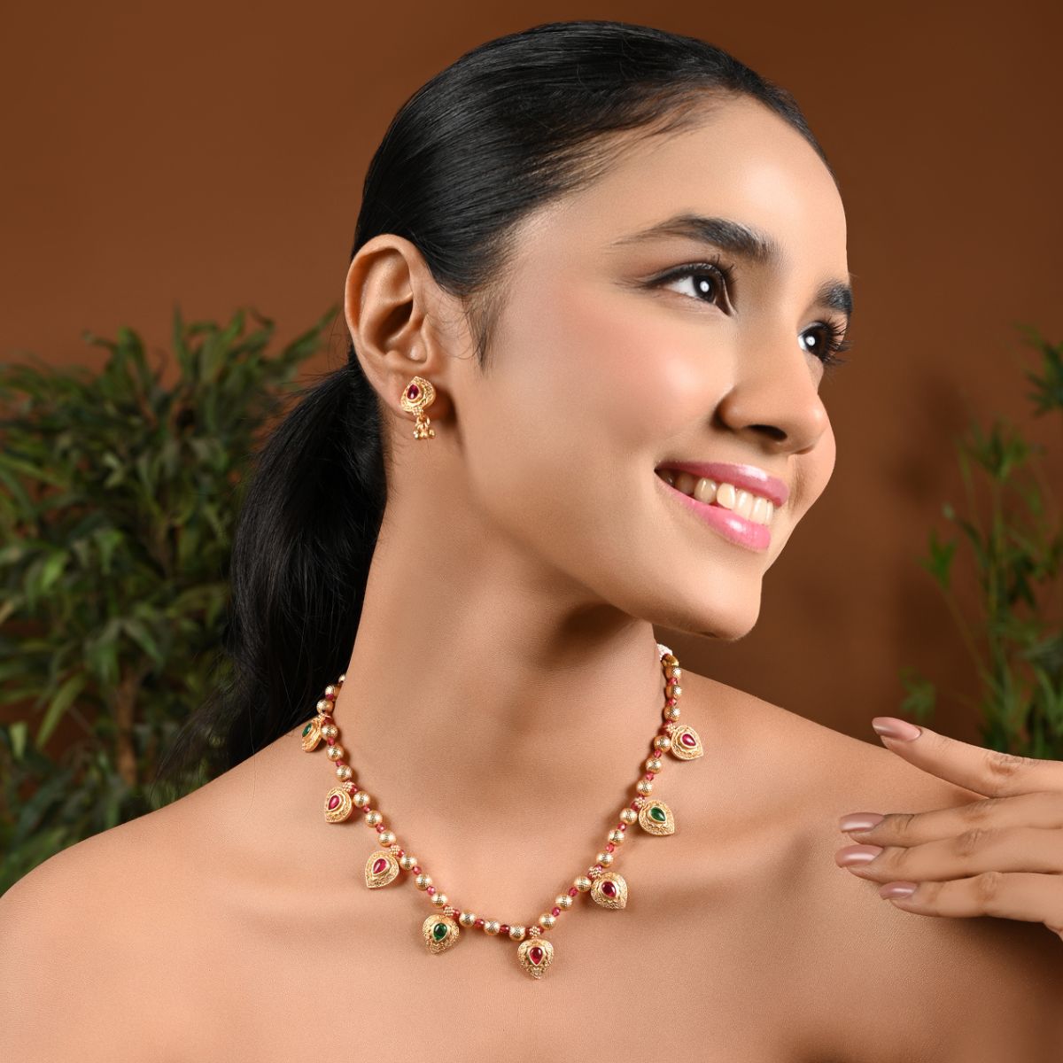Samisha Necklace Set