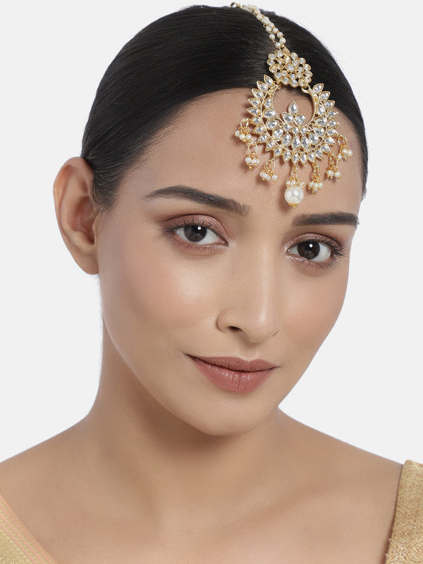 kundan studed , pearls , maangtikka