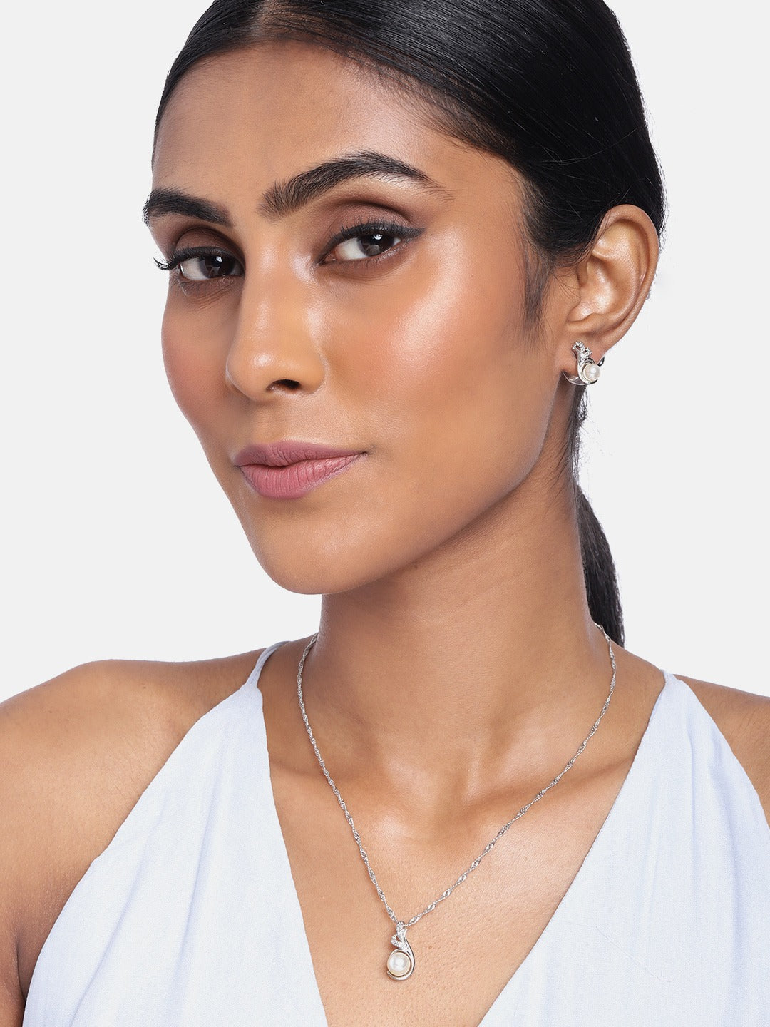silver chain pendent ,pearls , stones , 