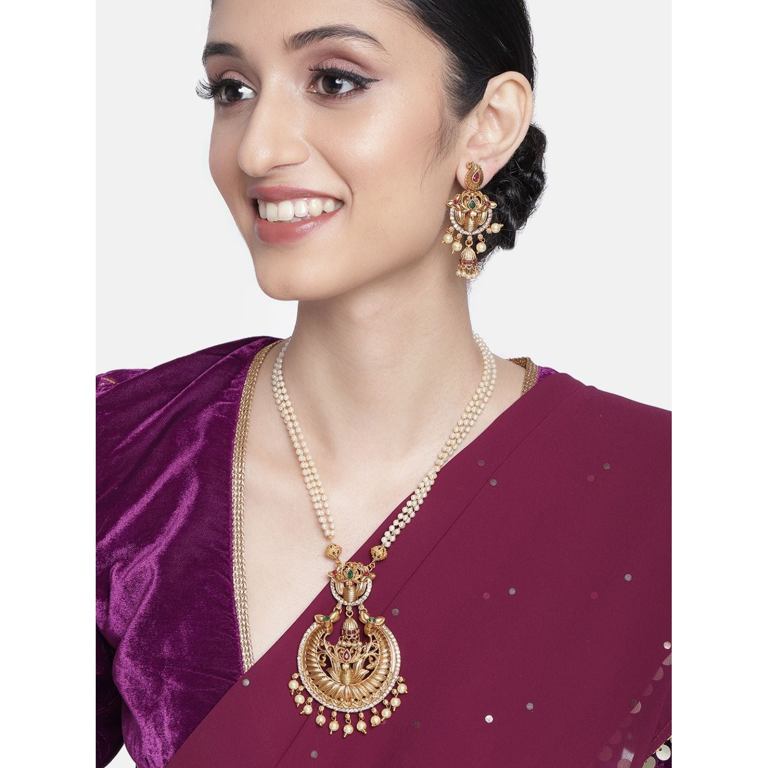 kundan , pearls , stones ,jewellery set 