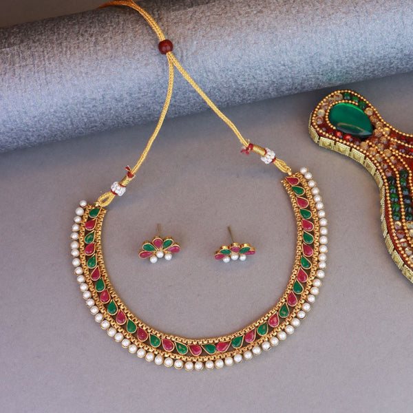 Rashi Necklace Set