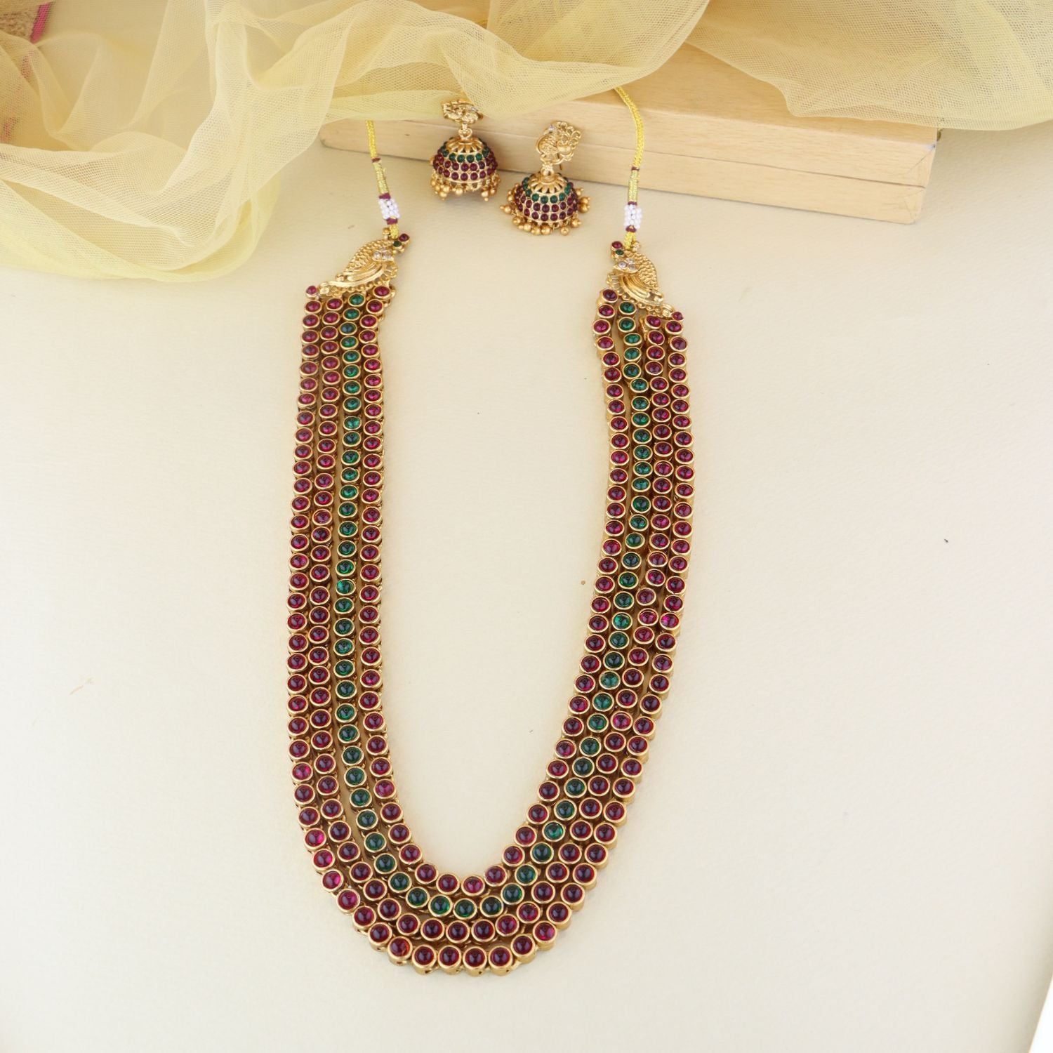 Parinita Necklace Set