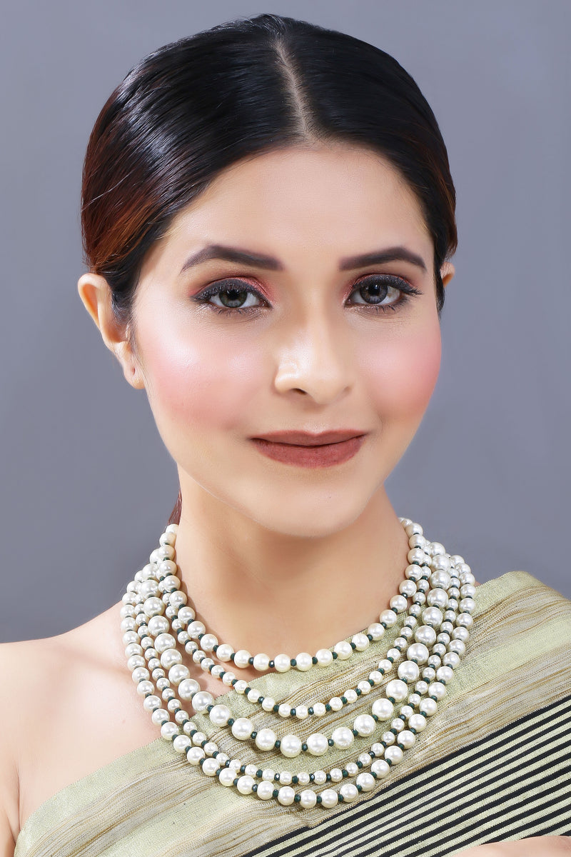 Isha Pearl Necklace Set