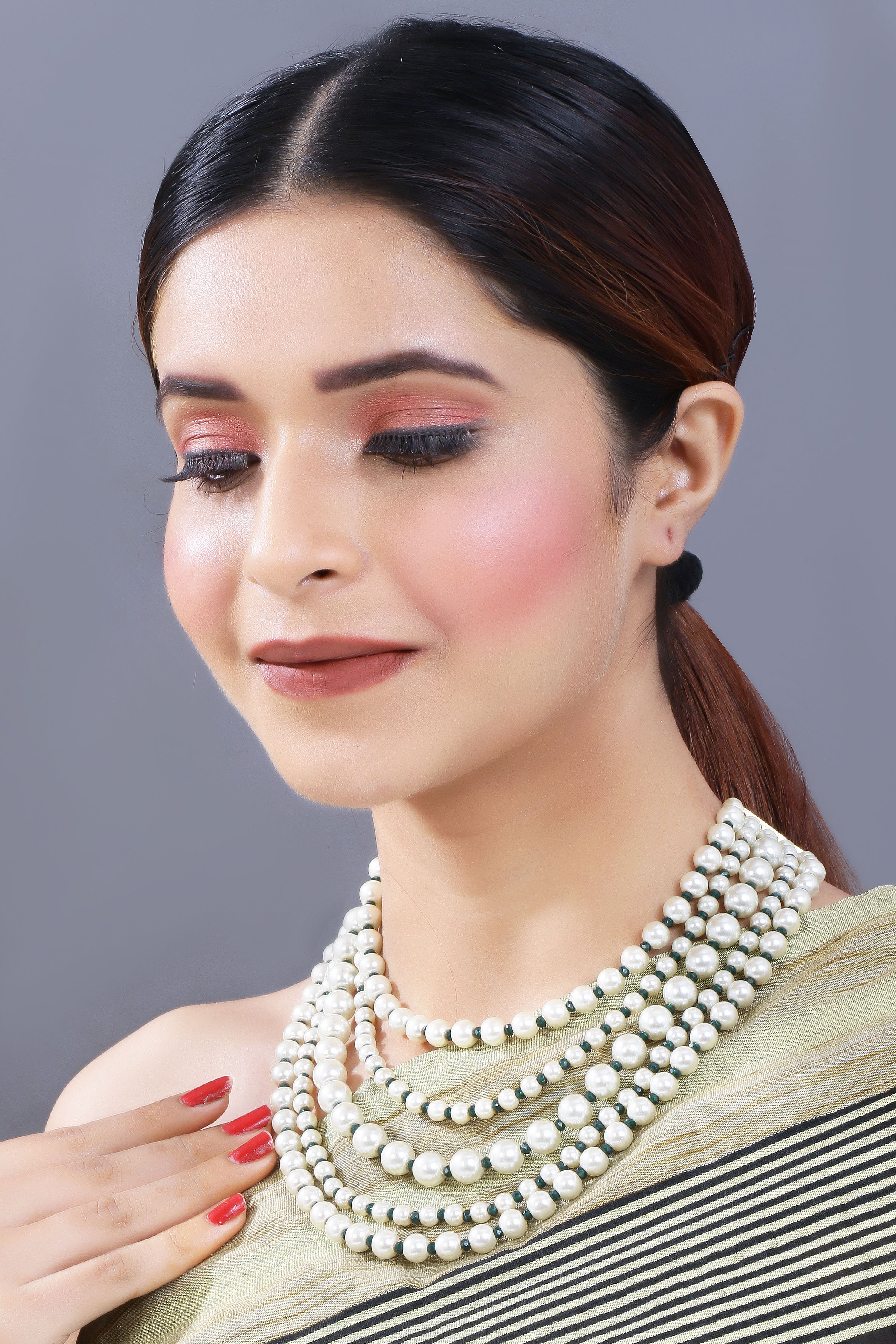 Dixita Pearl Necklace Set