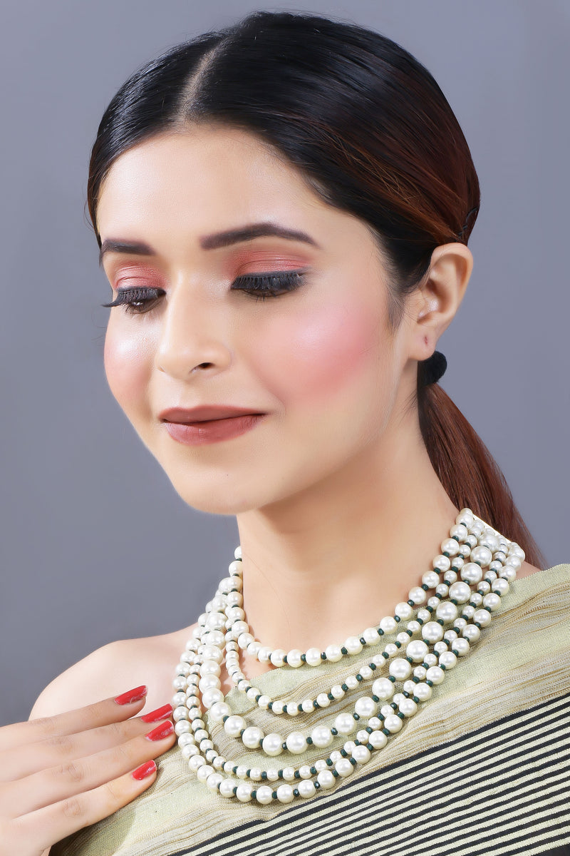 Isha Pearl Necklace Set