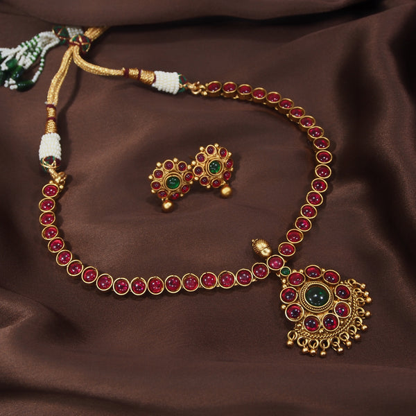 traditional jewellery , kundan studed 