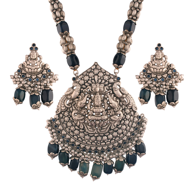 Adya Necklace Set