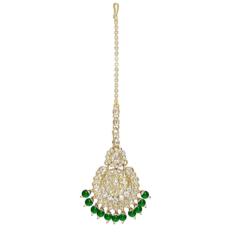 Shanvi Green Maangtikka Earring Set