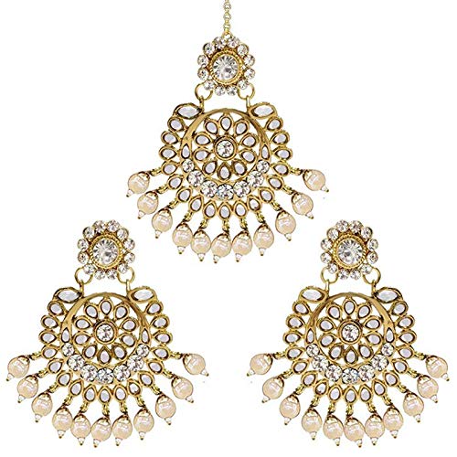 Shanvi White Maangtikka Earring Set